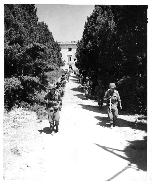 Asian American military heroes during WWII