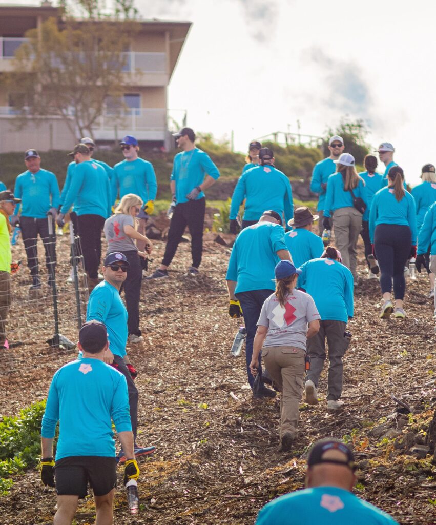 maui service project volunteers