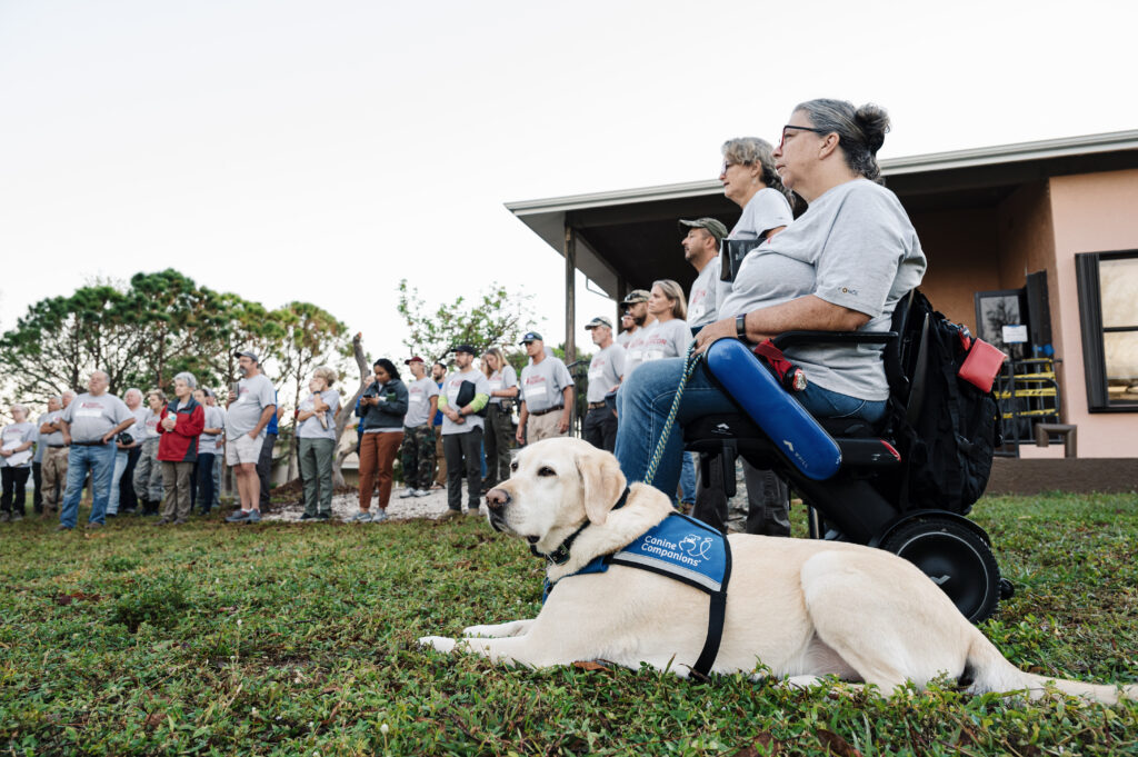 disaster relief volunteers with disabilities and service dog